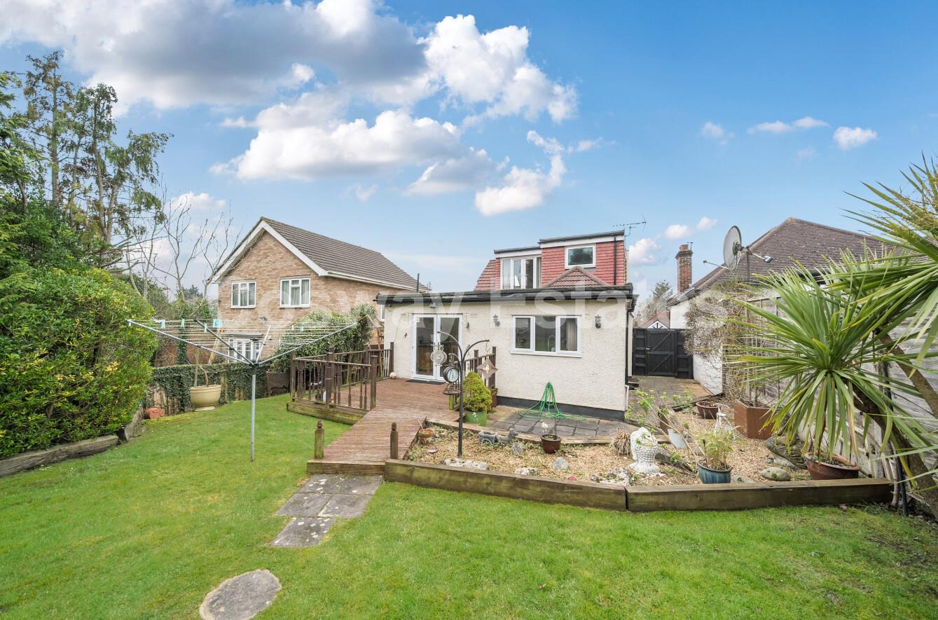 Stoneyfields Gardens, Edgware, HA8, Edgware